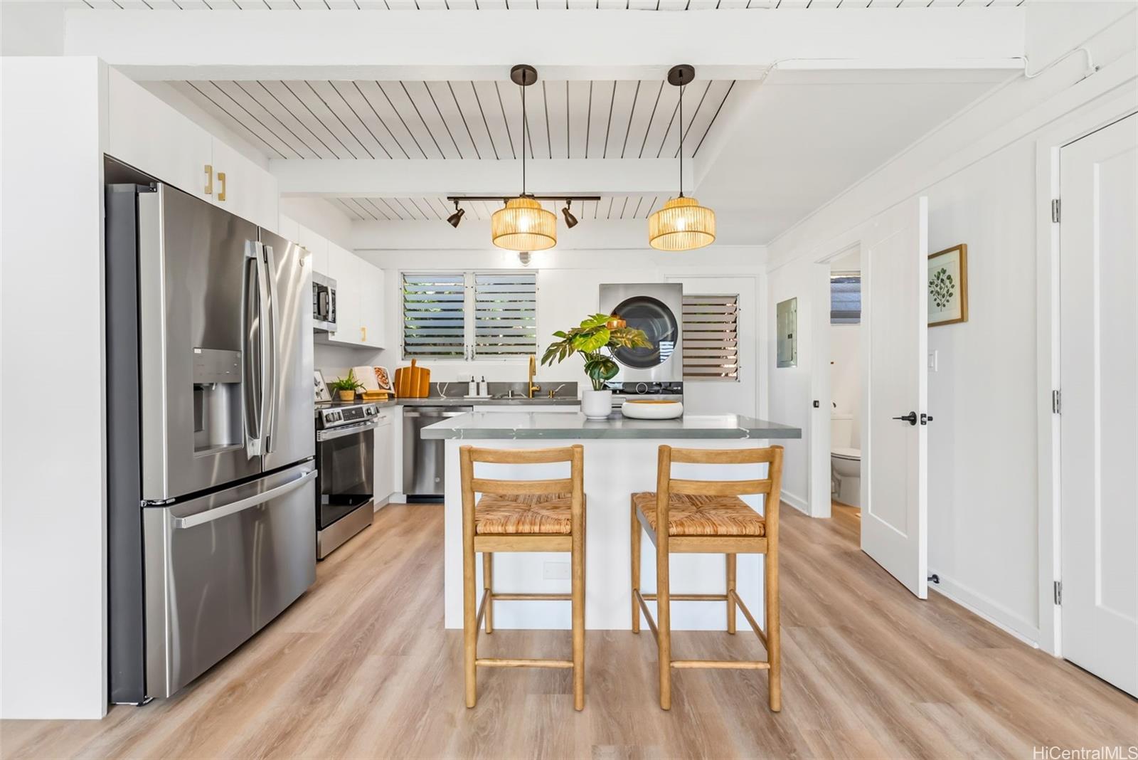 4906 Kilauea Avenue  Unit 2