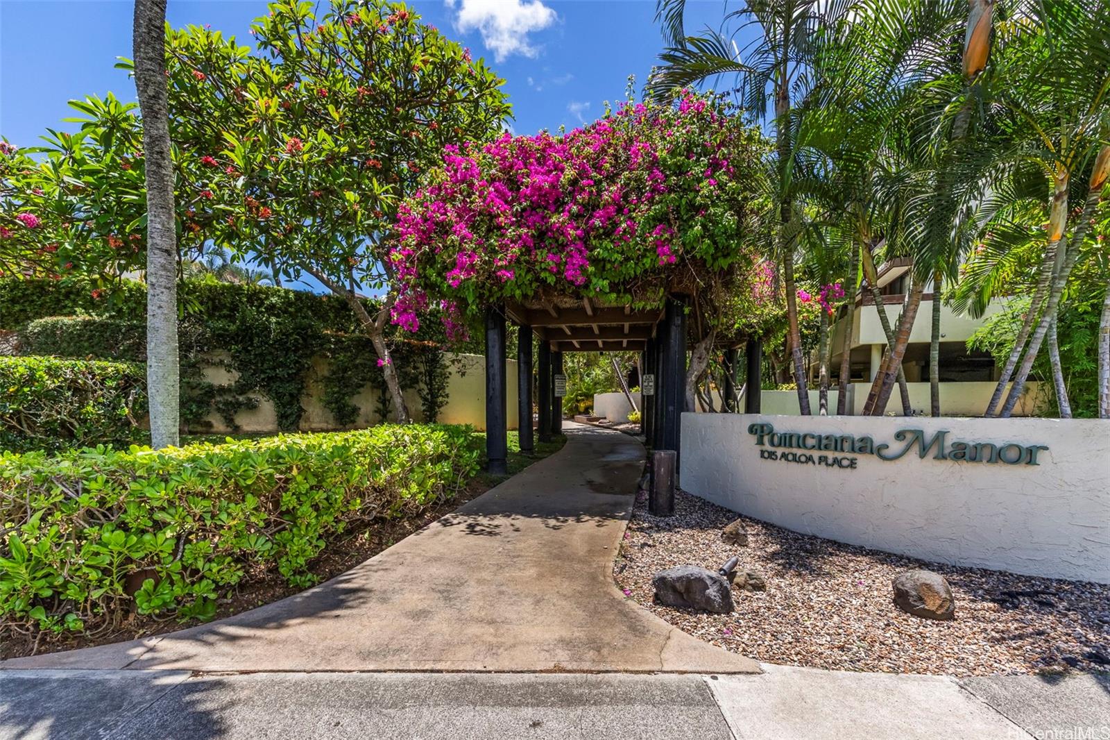 1015 Aoloa Place  Unit 335