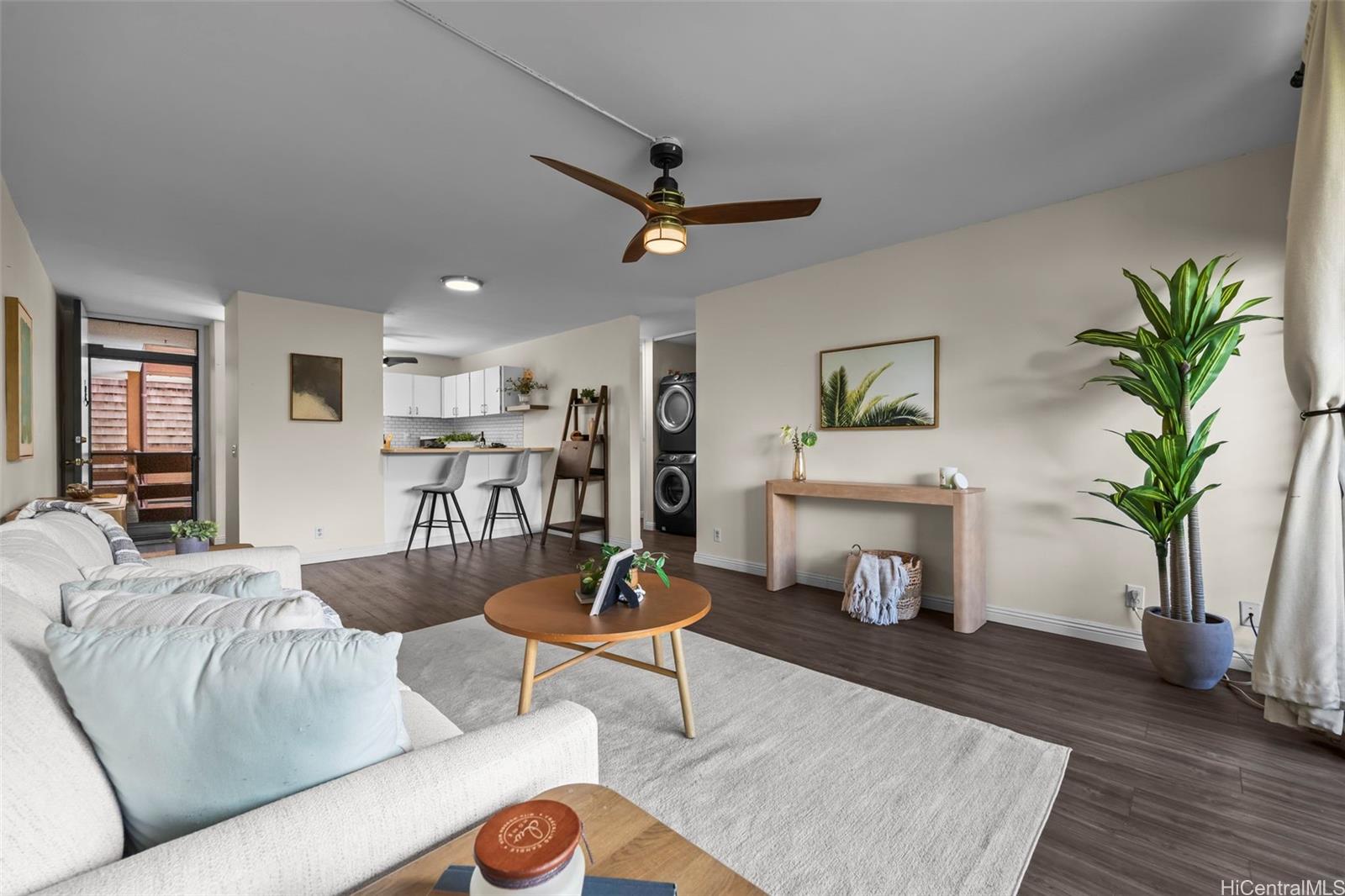 1015 Aoloa Place  Unit 335