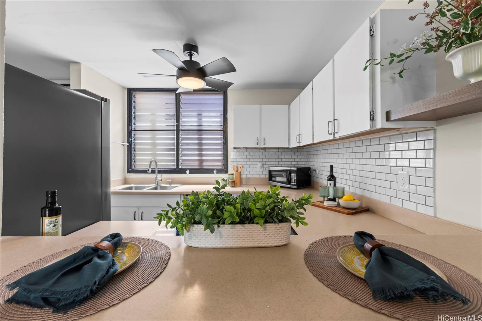1015 Aoloa Place  Unit 335