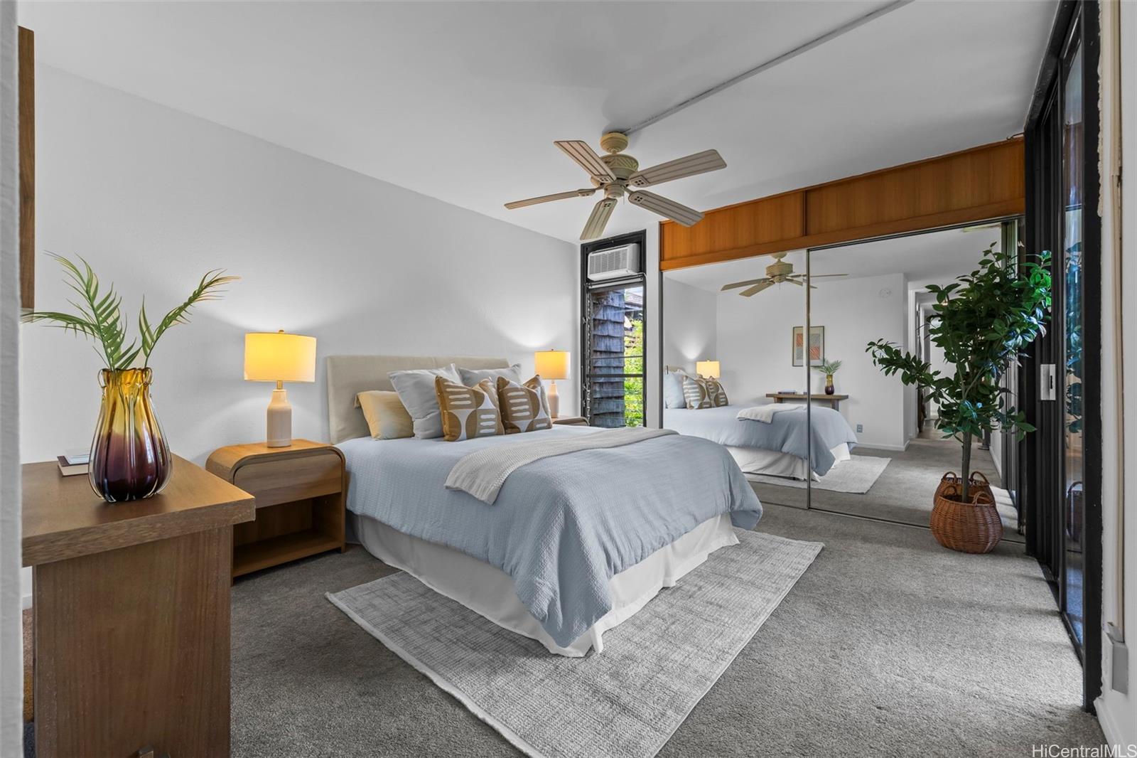 1015 Aoloa Place  Unit 335