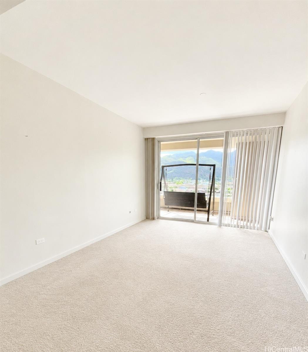 1 Keahole Place  Unit 2505