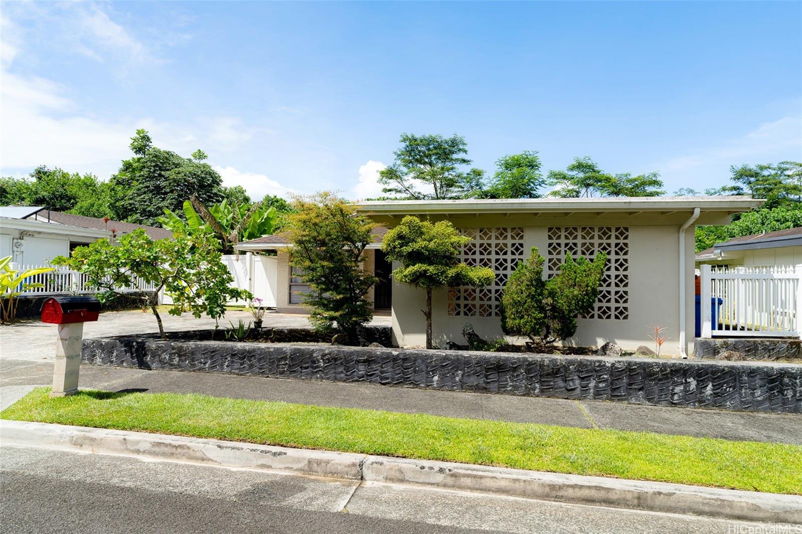 47-477 Ahulimanu Place