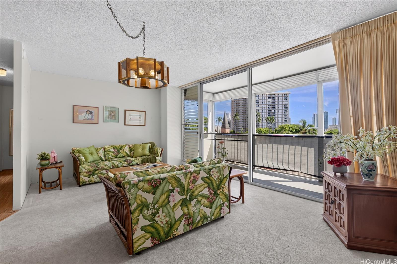 1716 Keeaumoku Street 303
