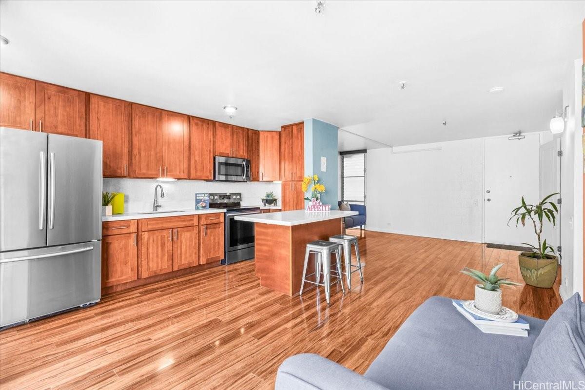1226 Alexander Street  Unit 1102