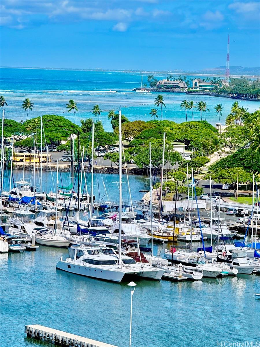 1676 Ala Moana Boulevard 1101