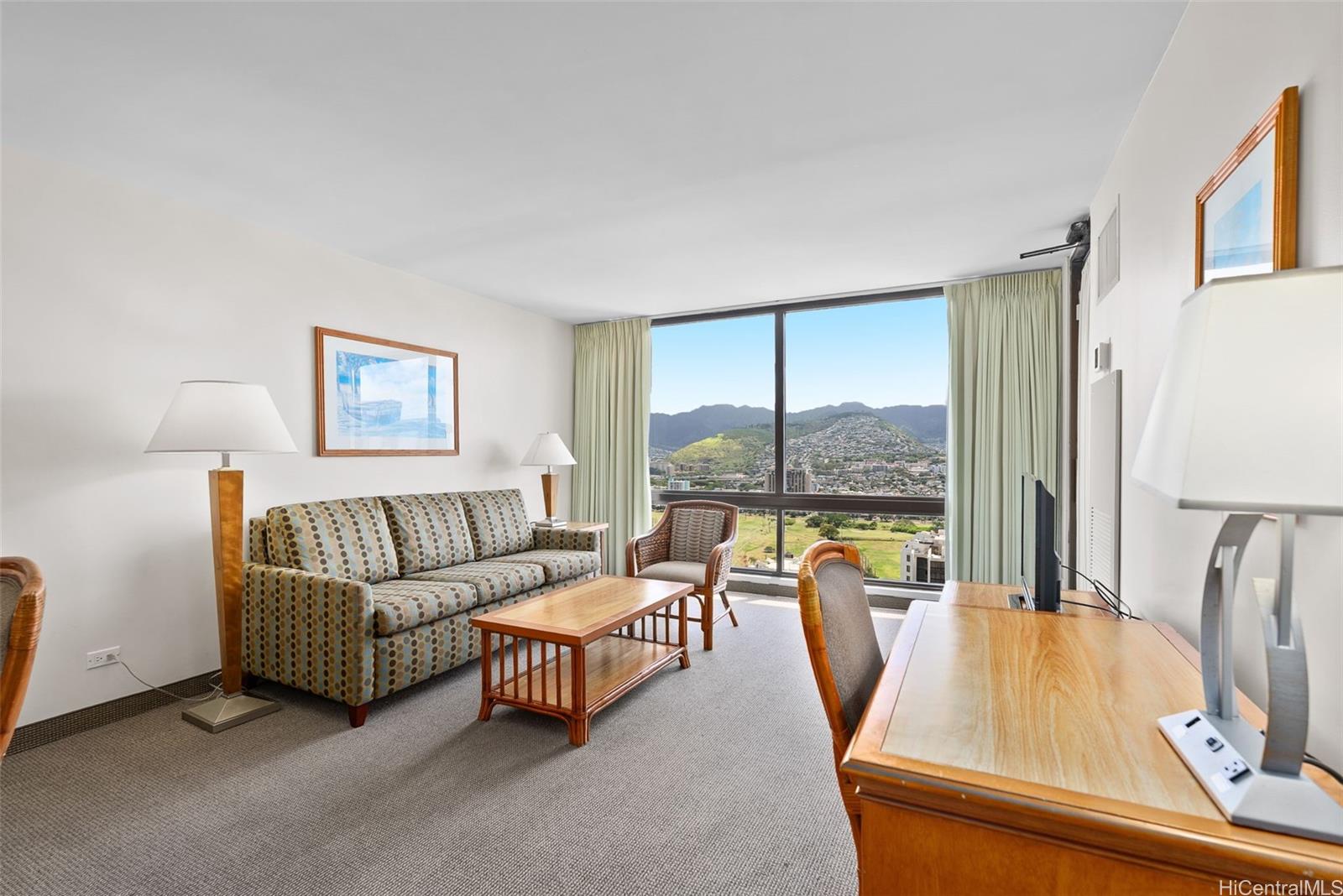 229 Paoakalani Avenue 3511