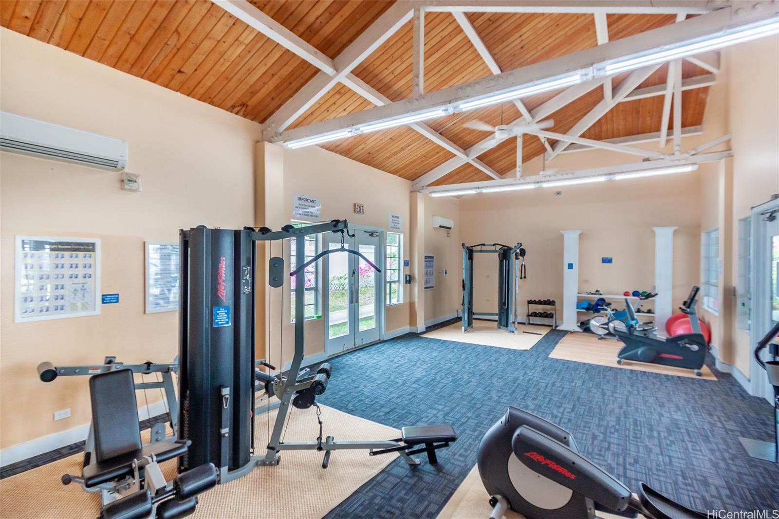 500 Mananai Place  Unit 17V