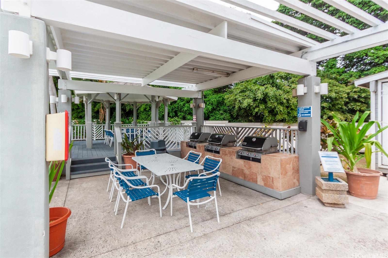 500 Mananai Place  Unit 17V