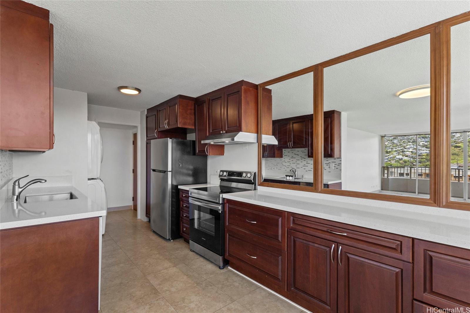 2825 S King Street  Unit 704