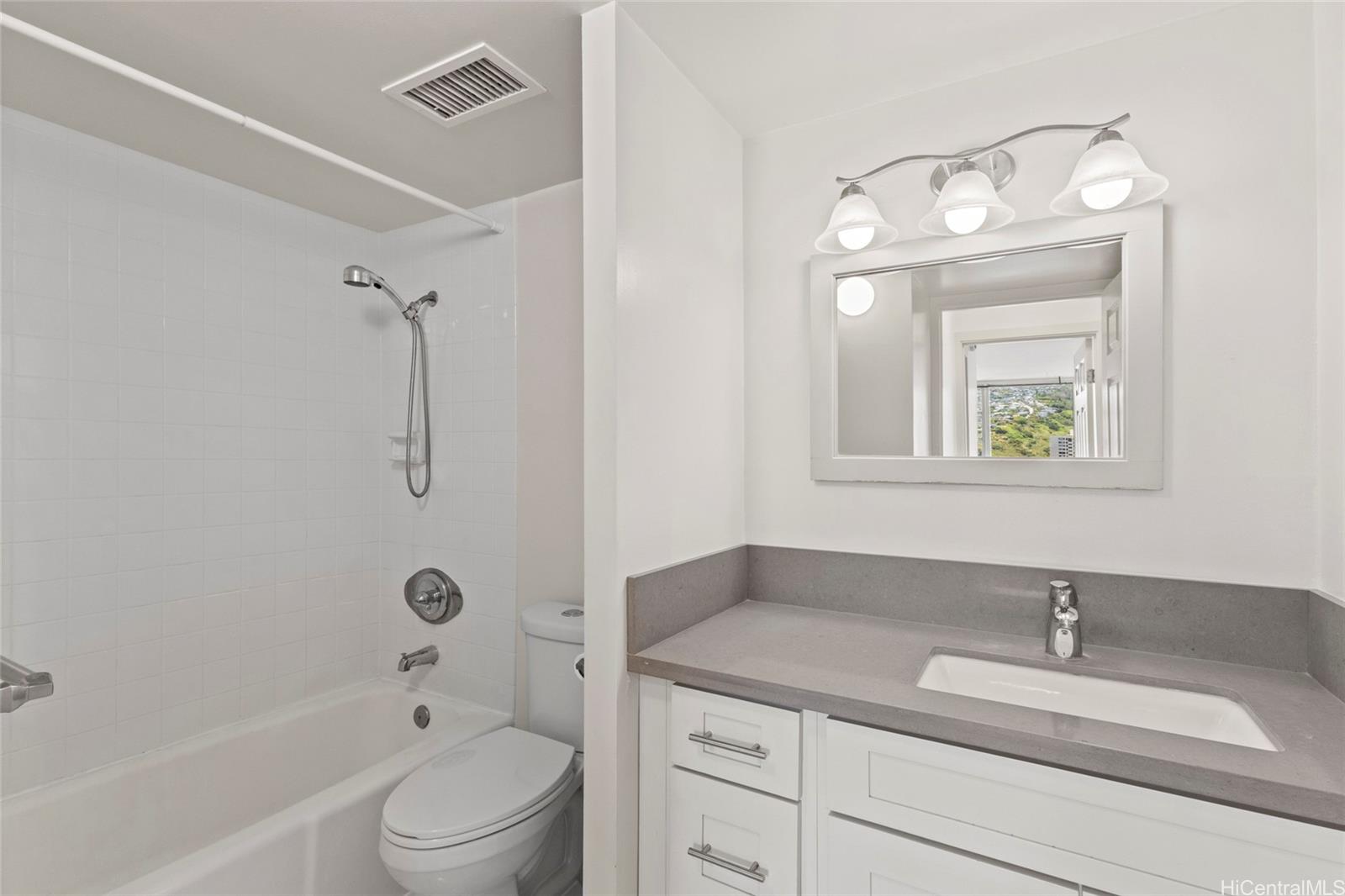 2825 S King Street  Unit 704