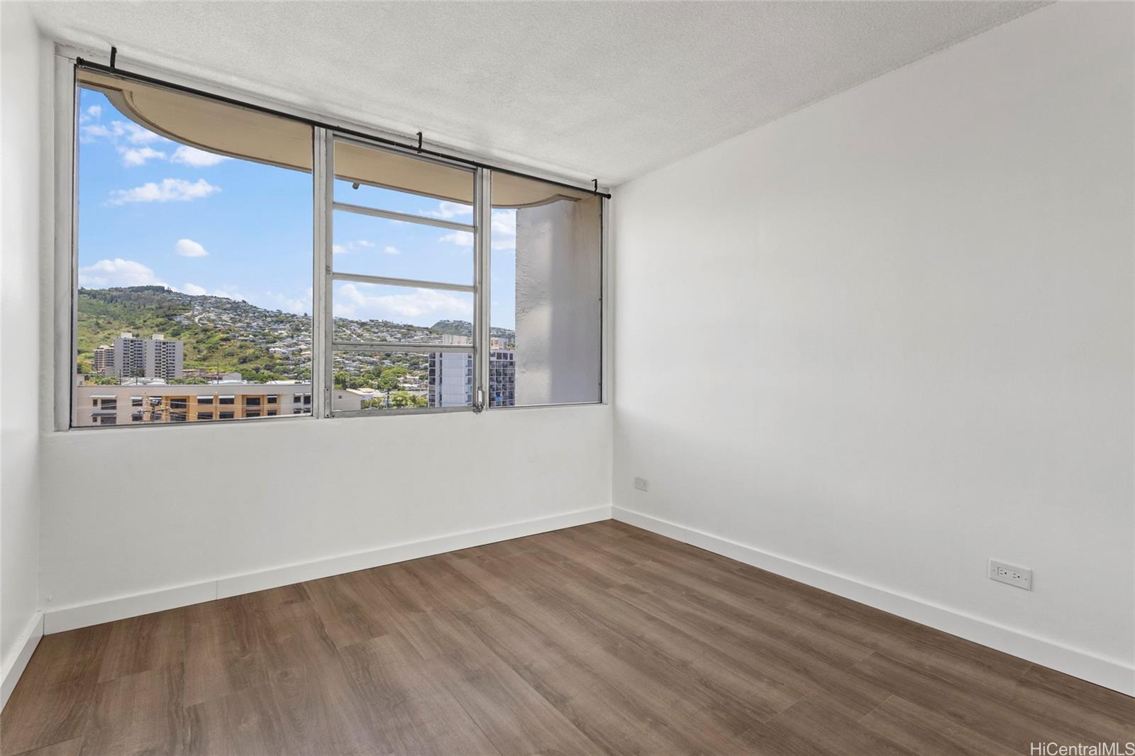 2825 S King Street  Unit 704