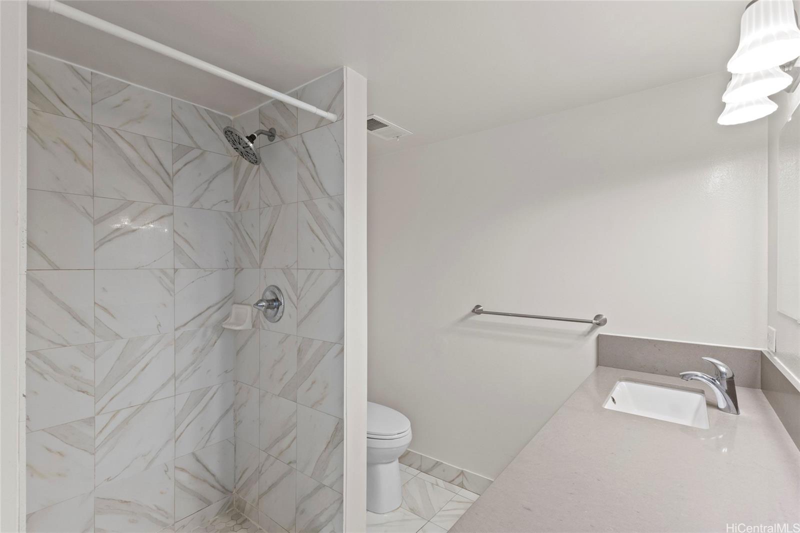 2825 S King Street  Unit 704