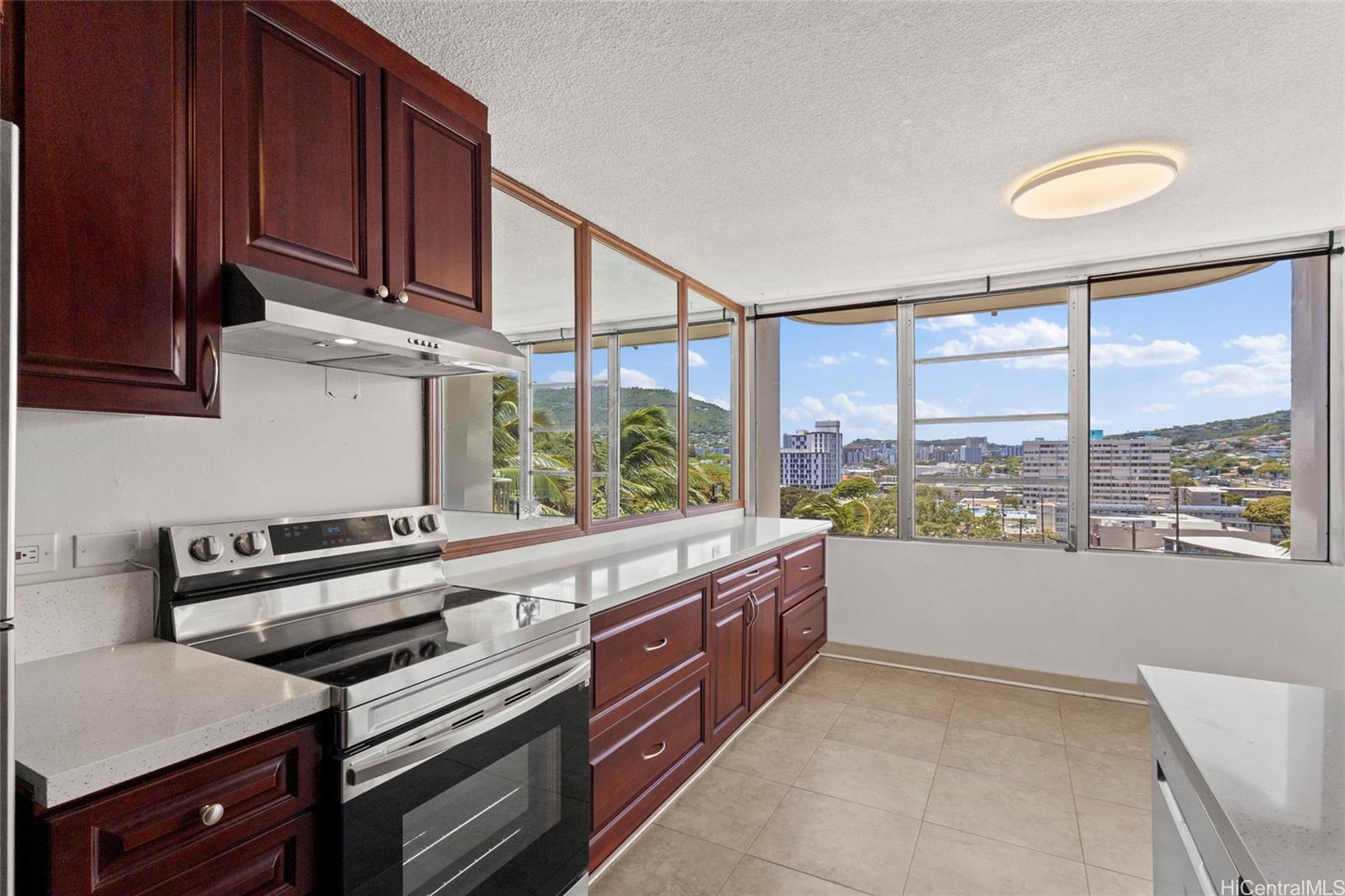 2825 S King Street  Unit 704