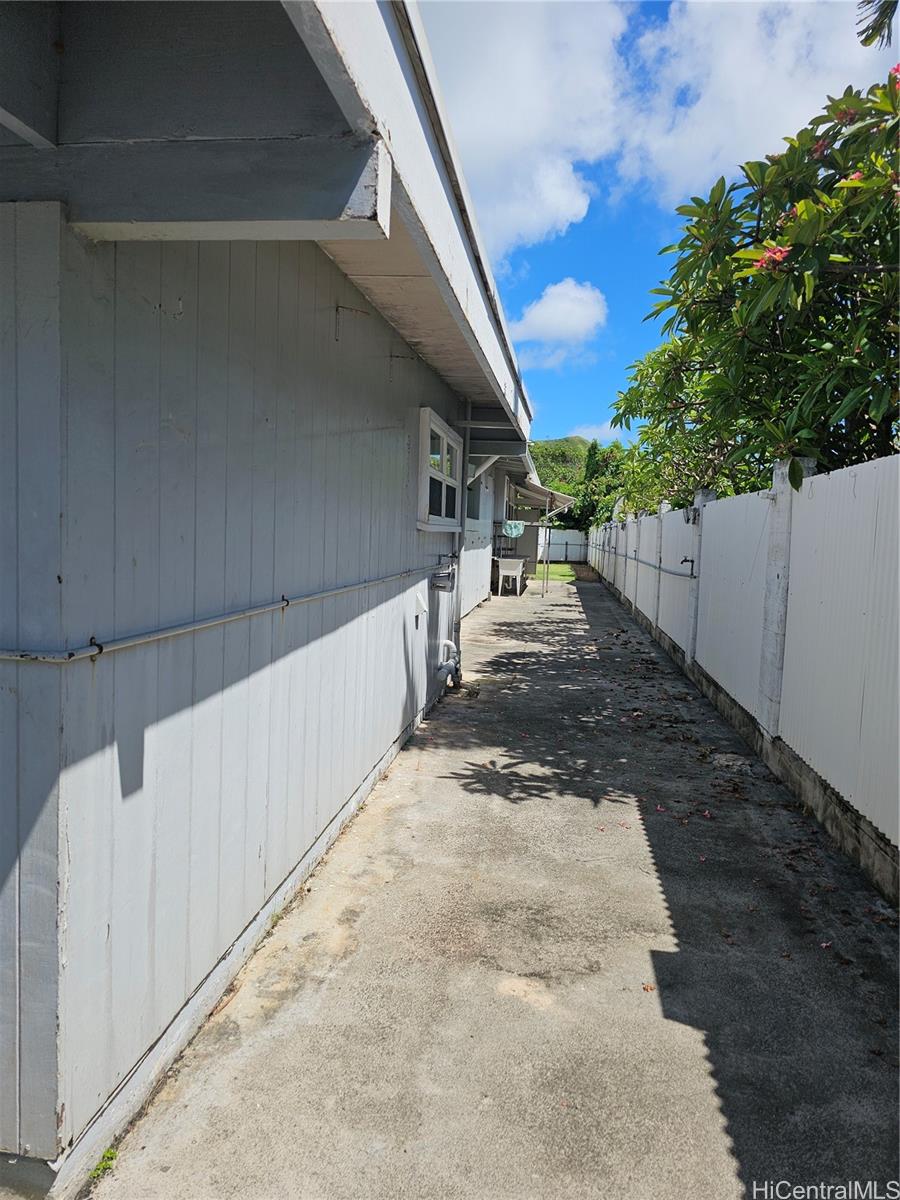 742-A Kaipii Street