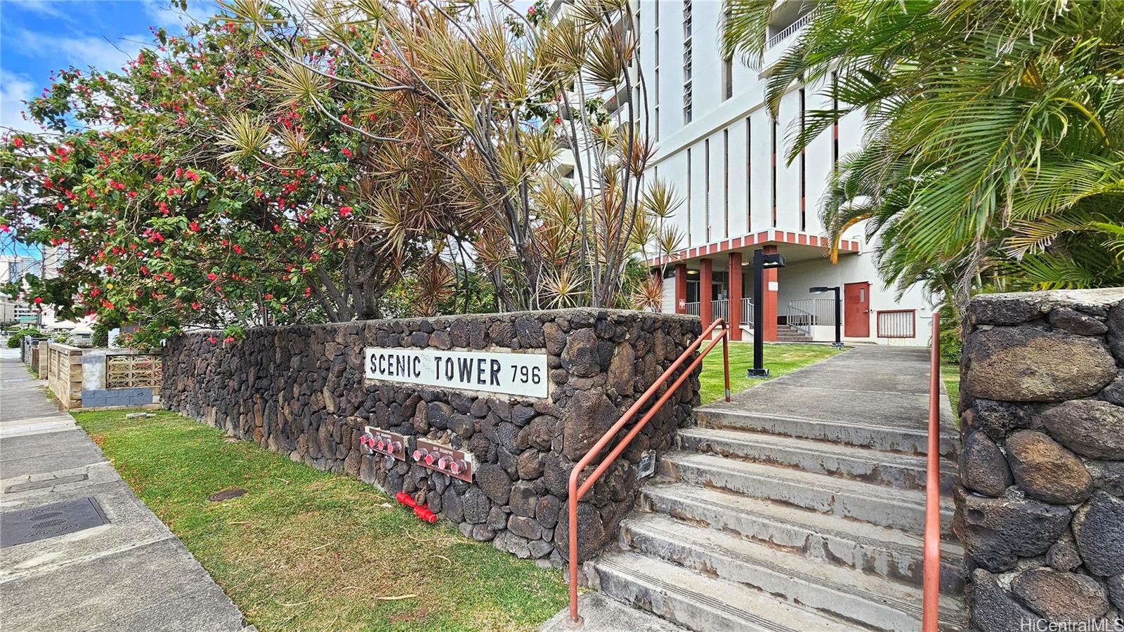 796 Isenberg Street  Unit 16A