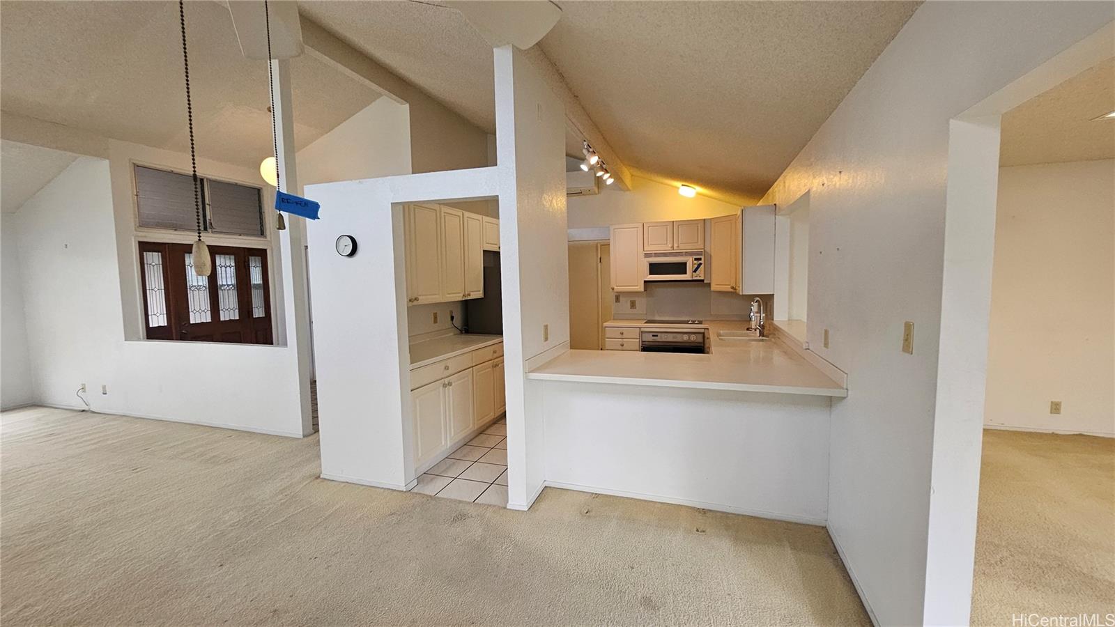 590 Keolu Drive