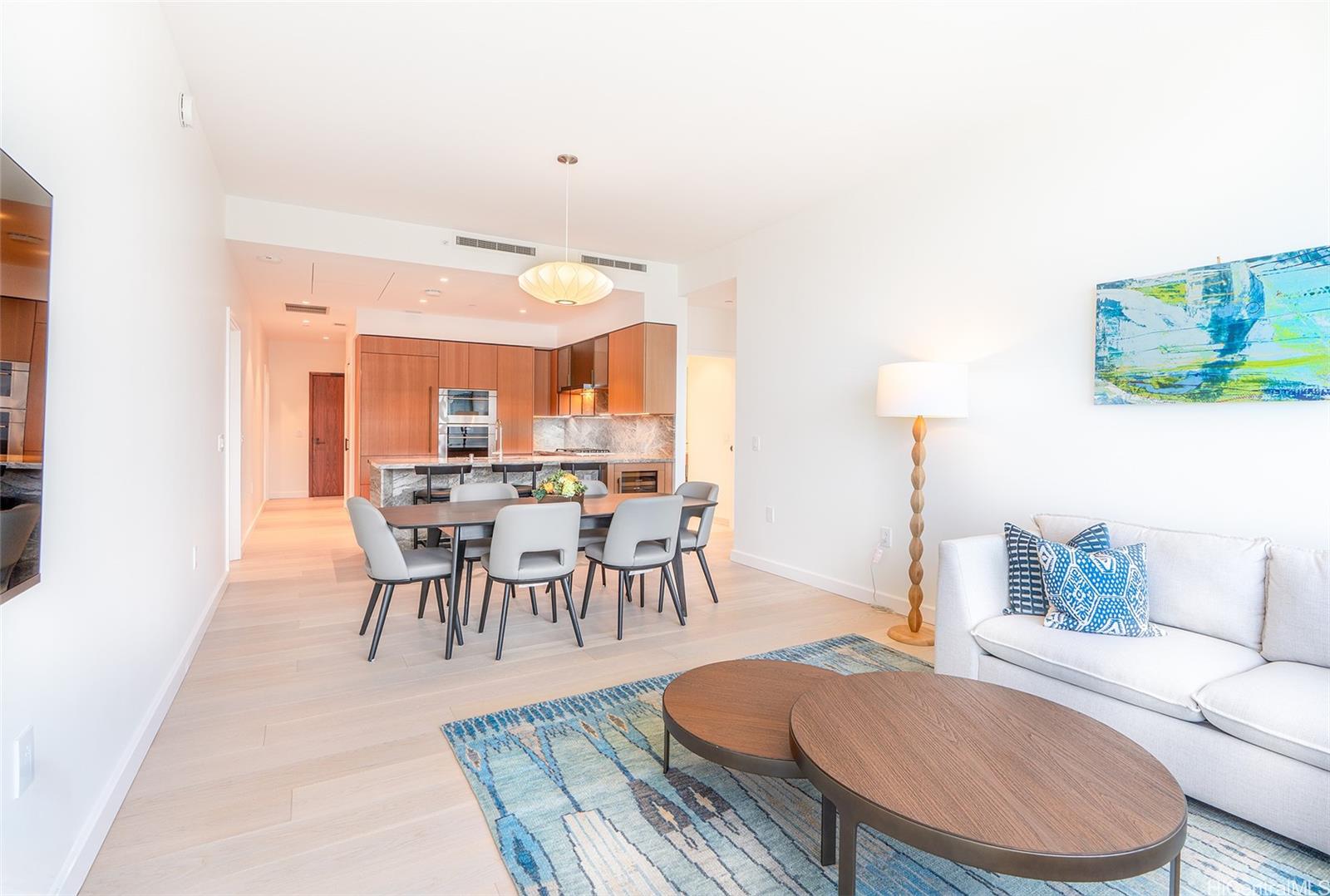 Photo 5 of 24