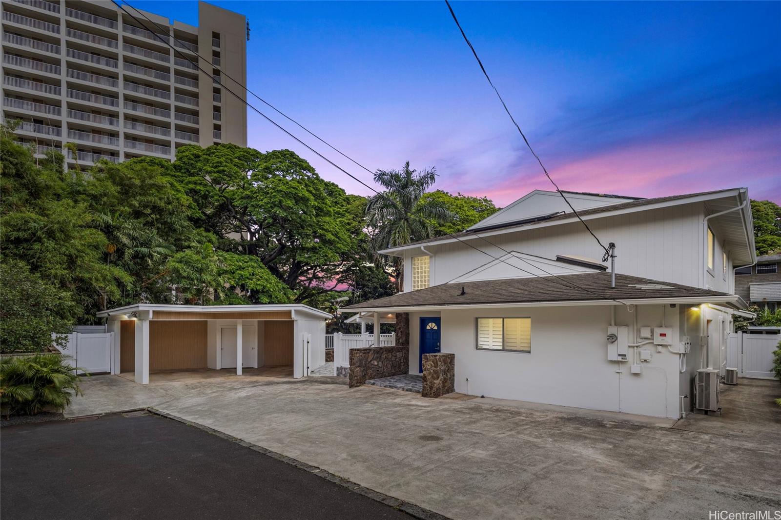 24 Muliwai Lane