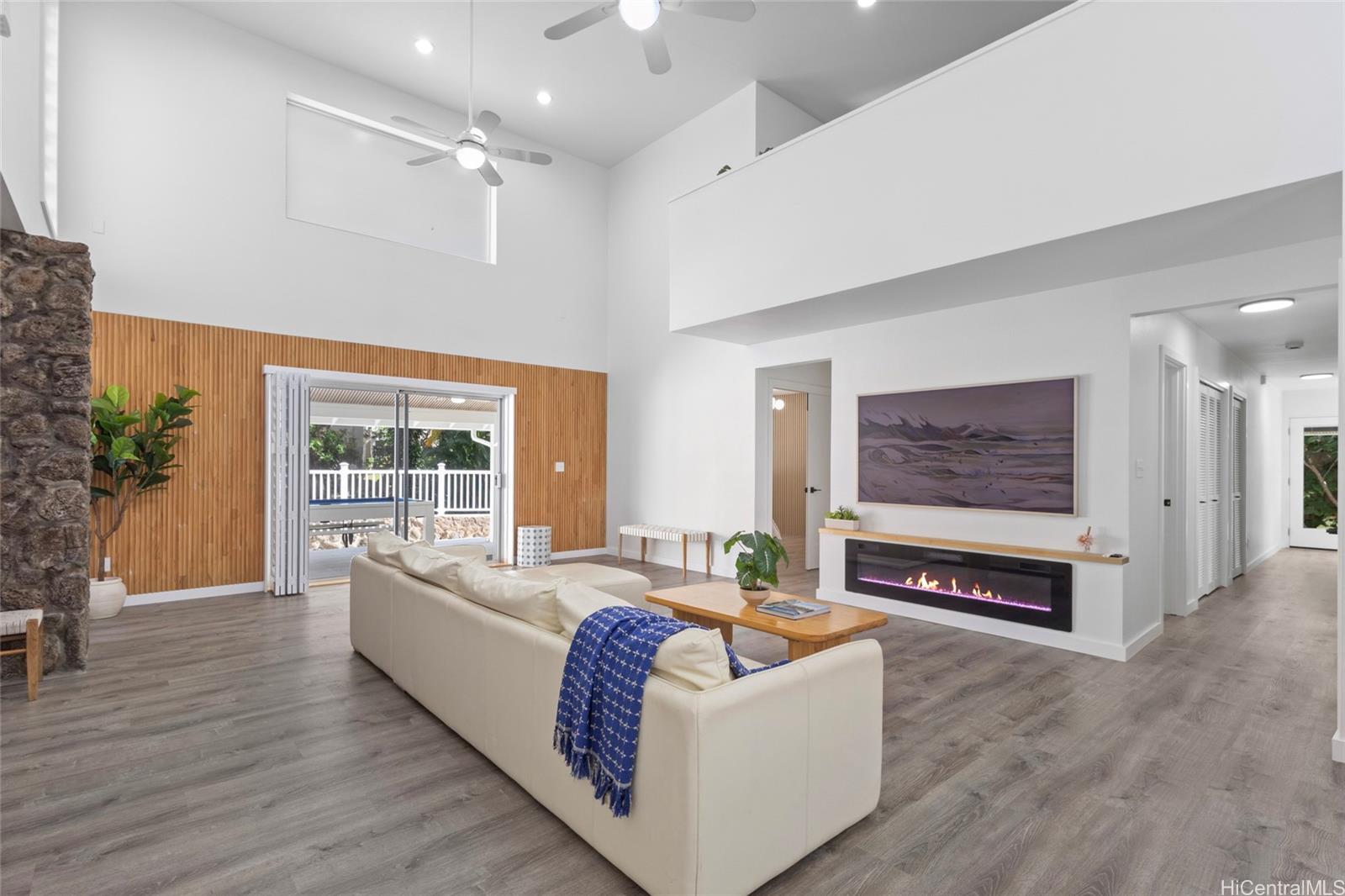 24 Muliwai Lane