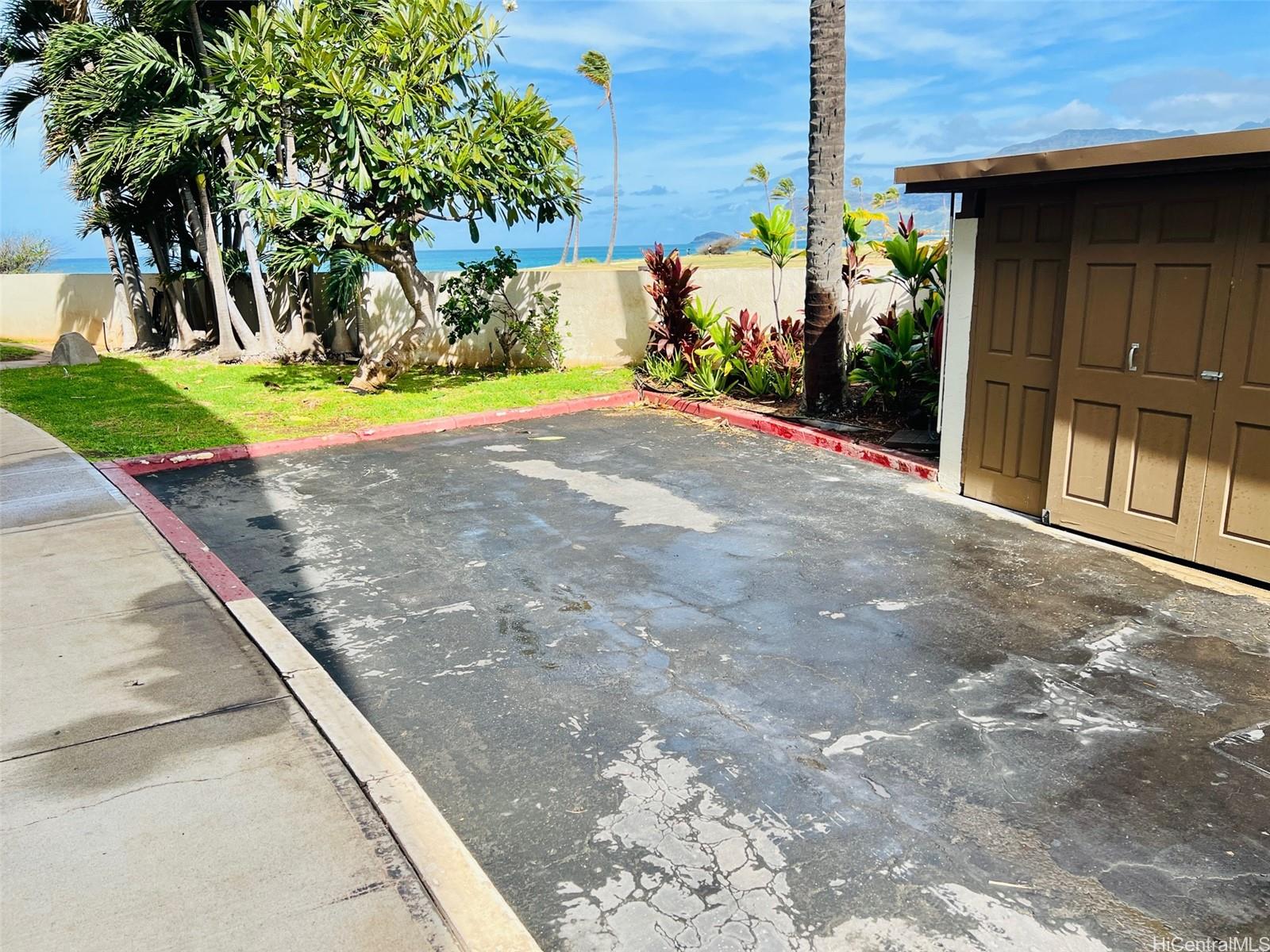 87-561 Farrington Highway  Unit 317