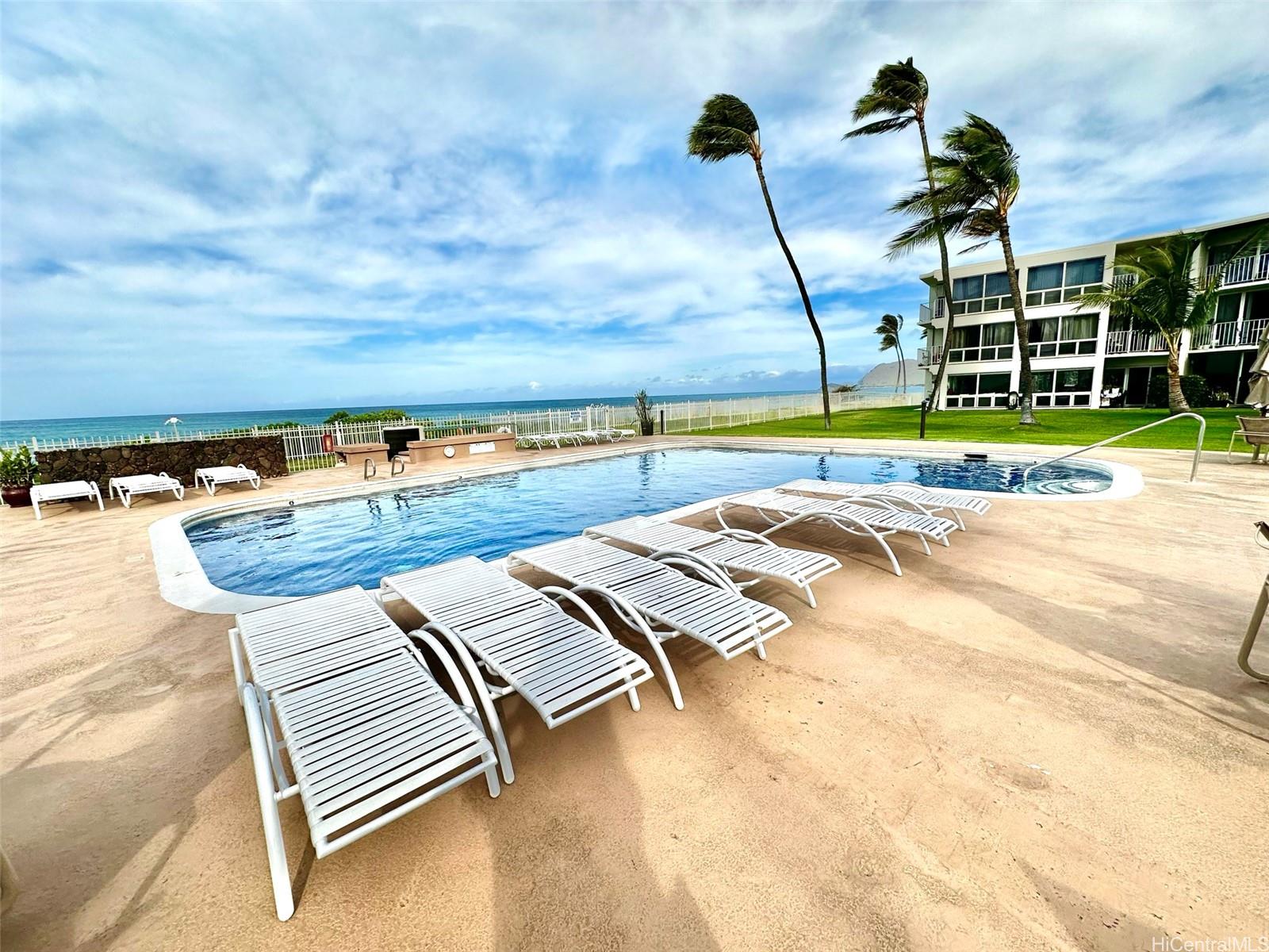 87-561 Farrington Highway  Unit 317