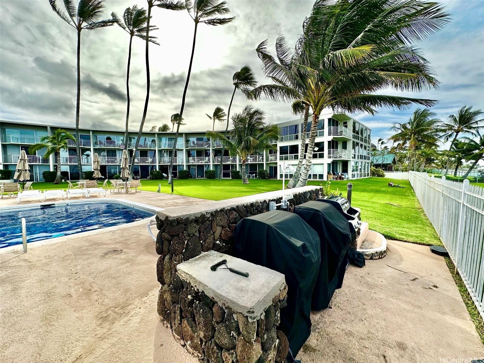 87-561 Farrington Highway  Unit 317