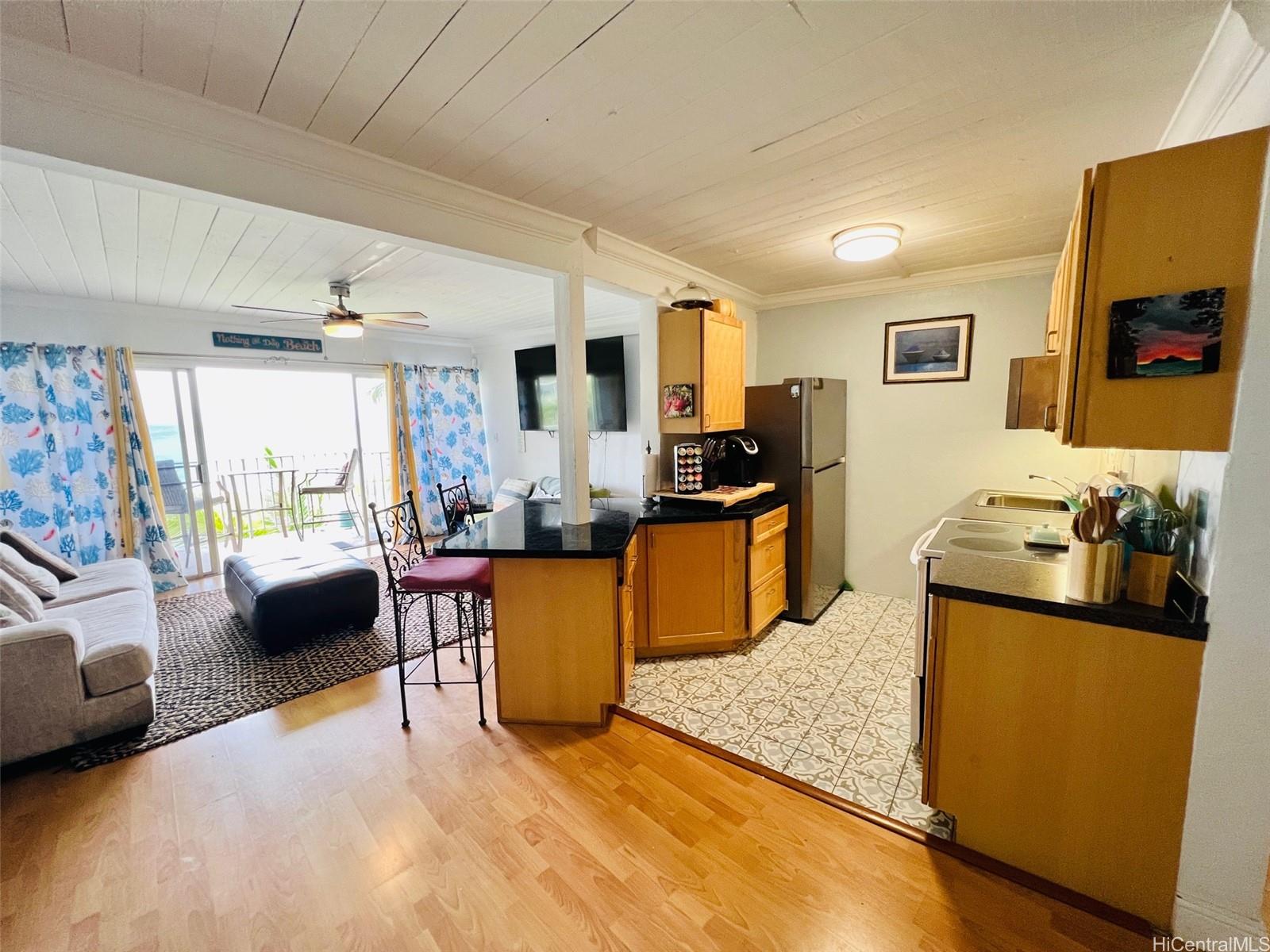 87-561 Farrington Highway  Unit 317