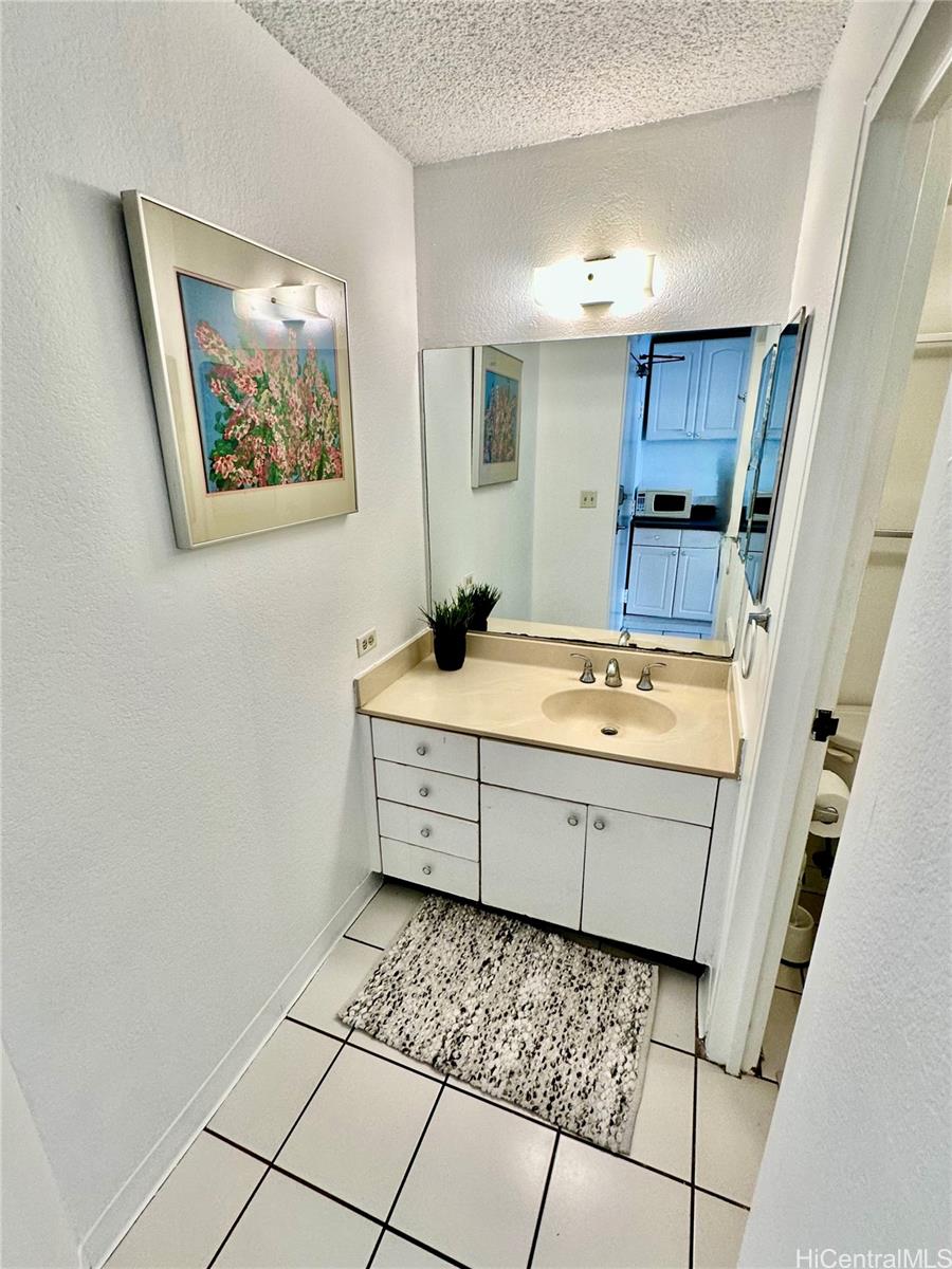 1920 Ala Moana Boulevard  Unit 1606