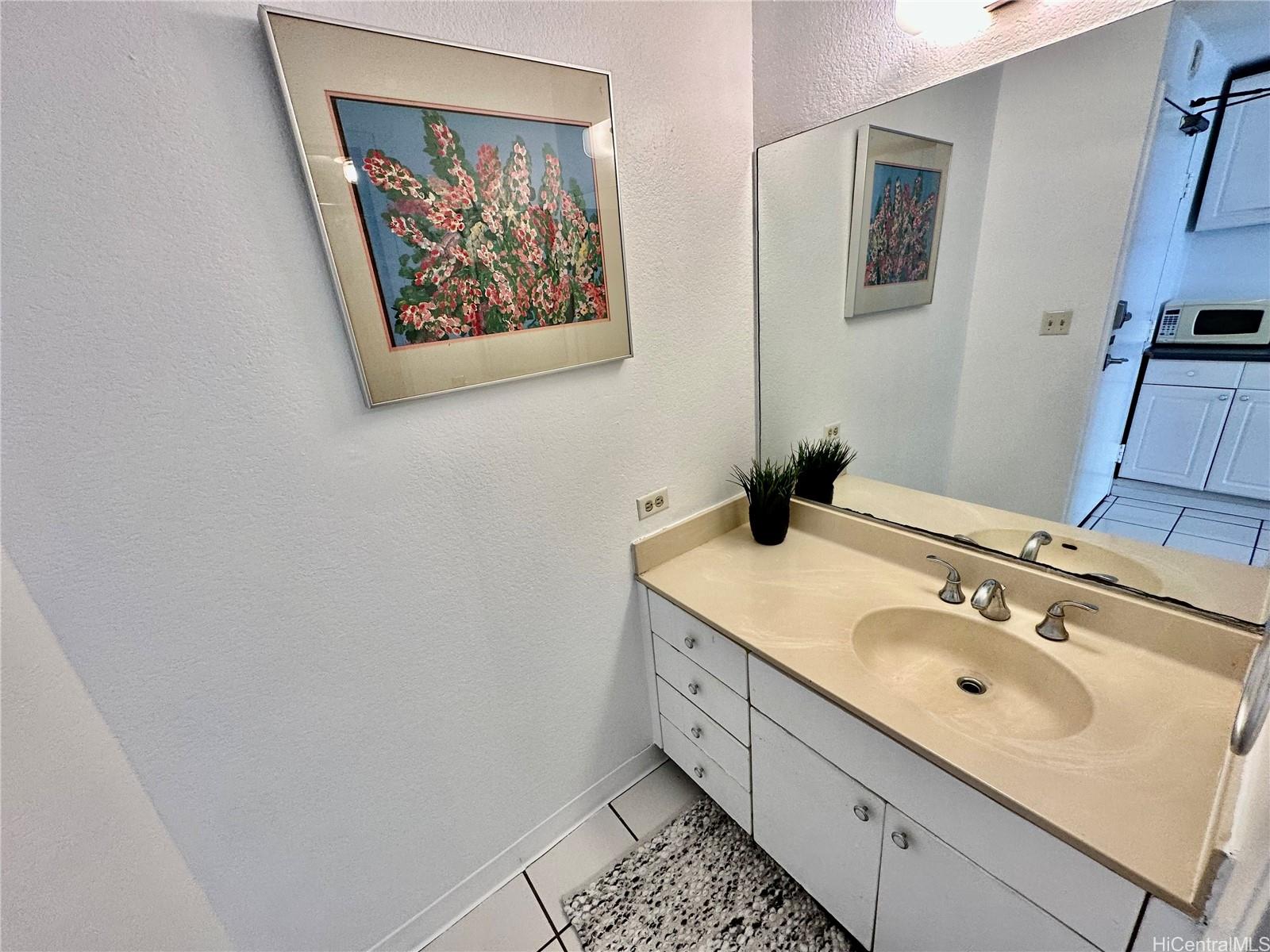 1920 Ala Moana Boulevard  Unit 1606