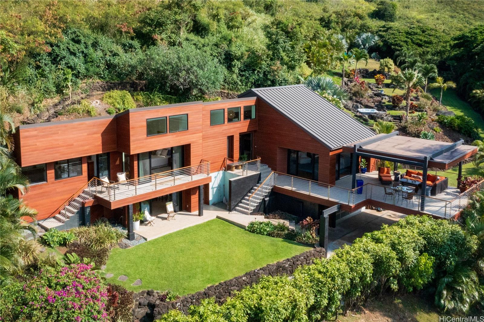 211 Luika Place