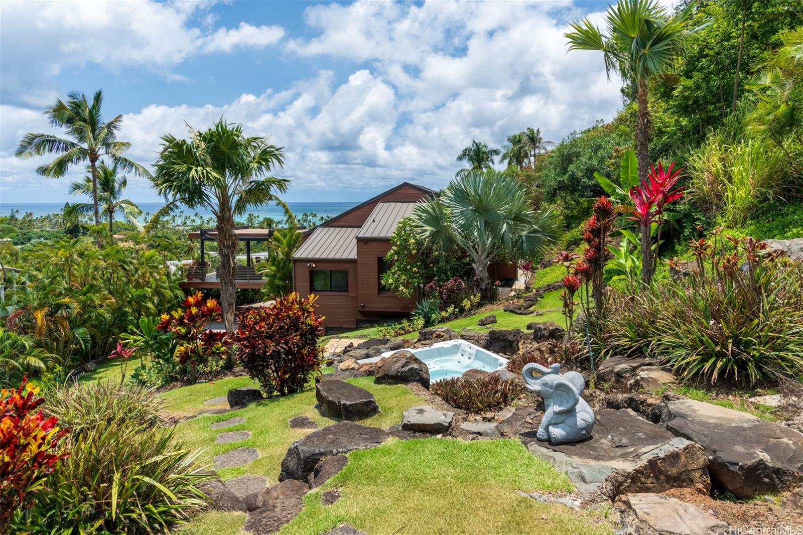 211 Luika Place