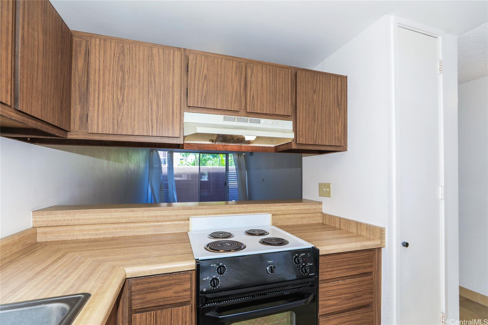 1634 Nuuanu Avenue  Unit 104