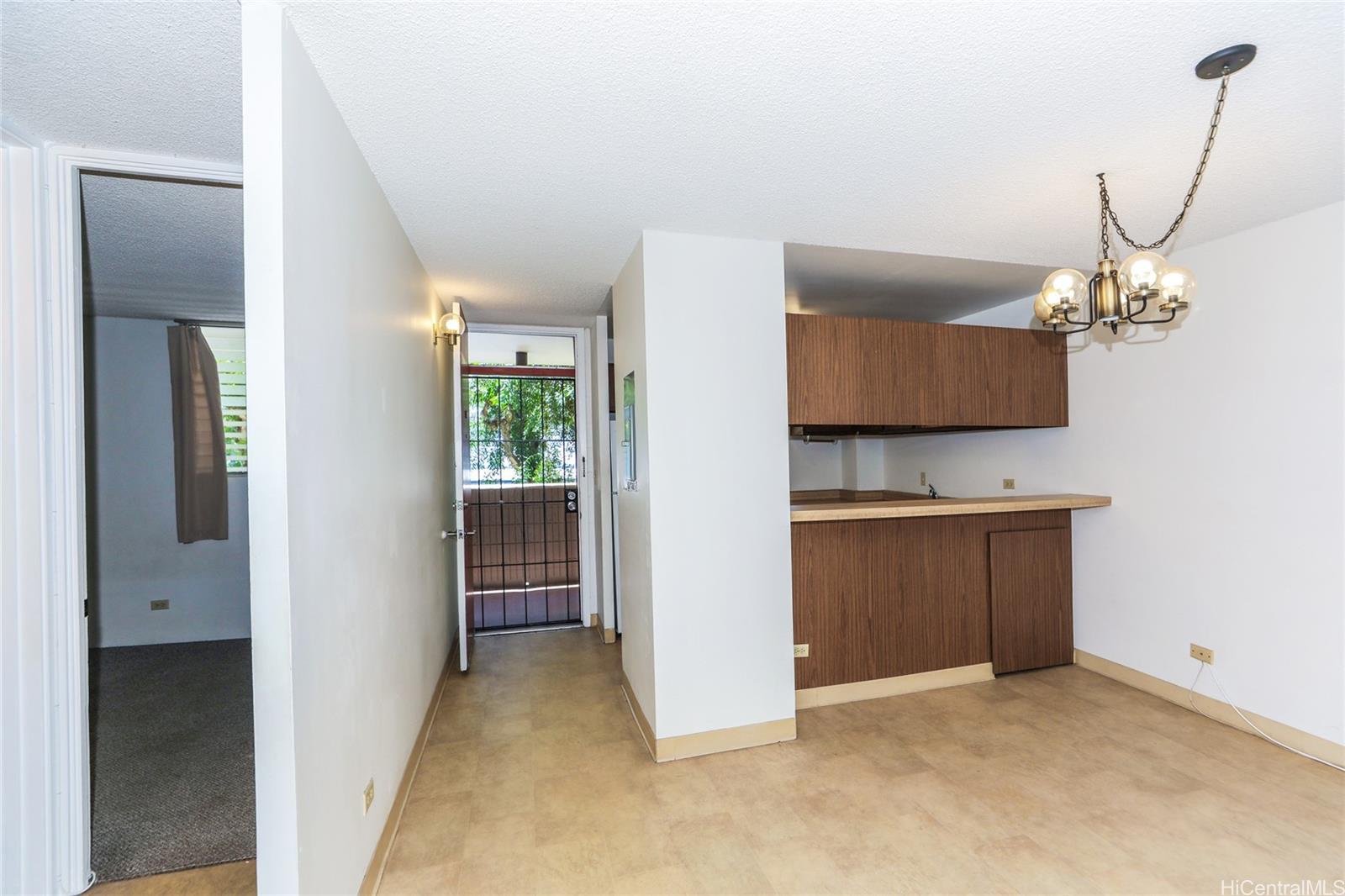 1634 Nuuanu Avenue  Unit 104