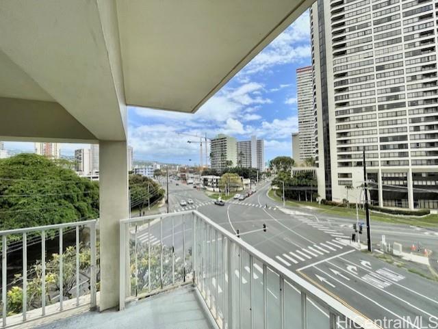 2488 Kapiolani Boulevard  Unit 604