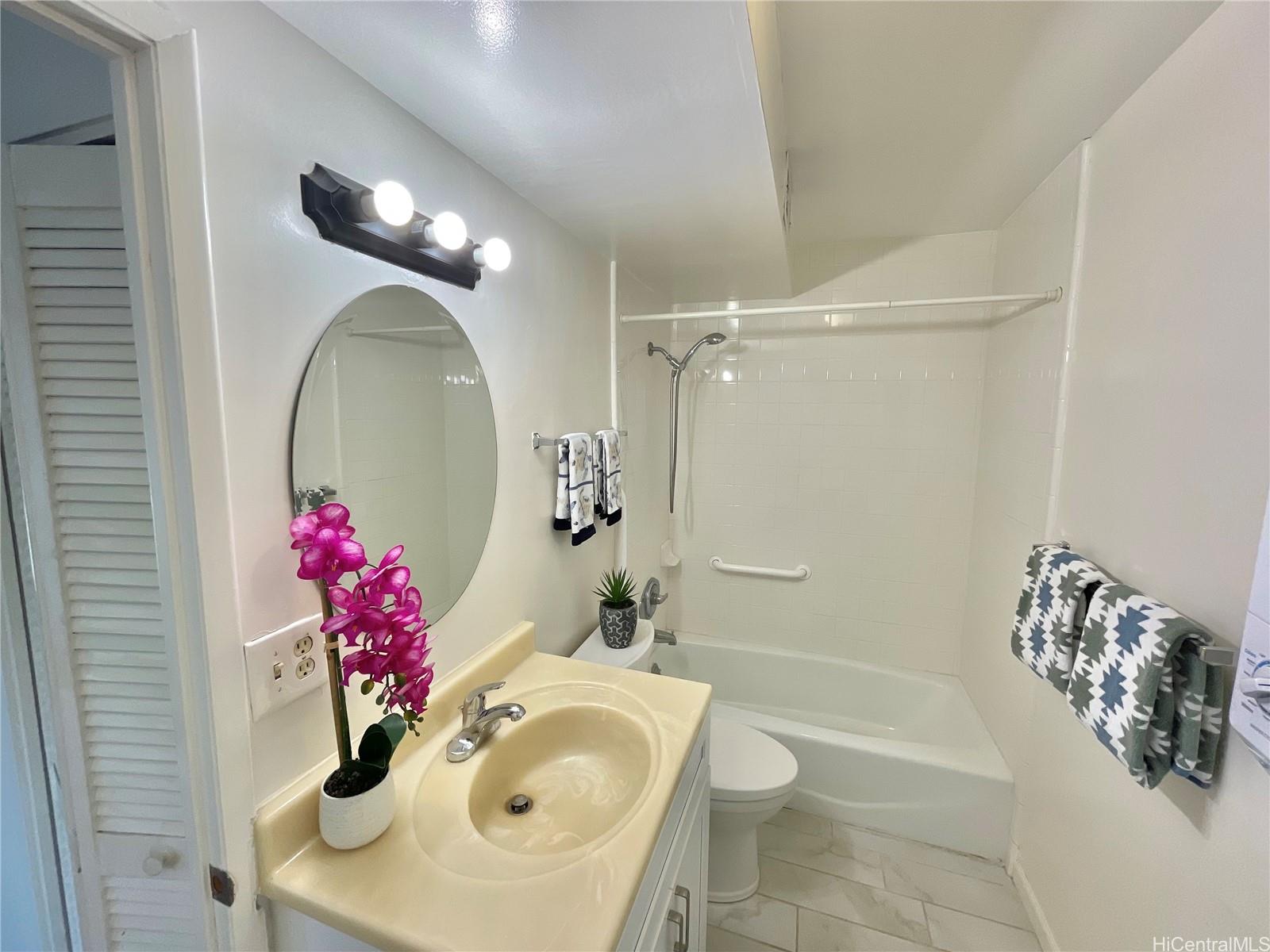 2488 Kapiolani Boulevard  Unit 604
