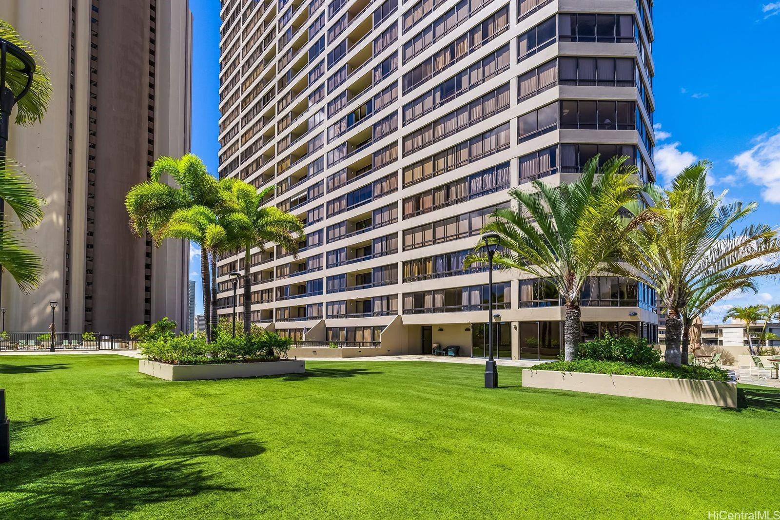 2499 Kapiolani Boulevard  Unit 2804