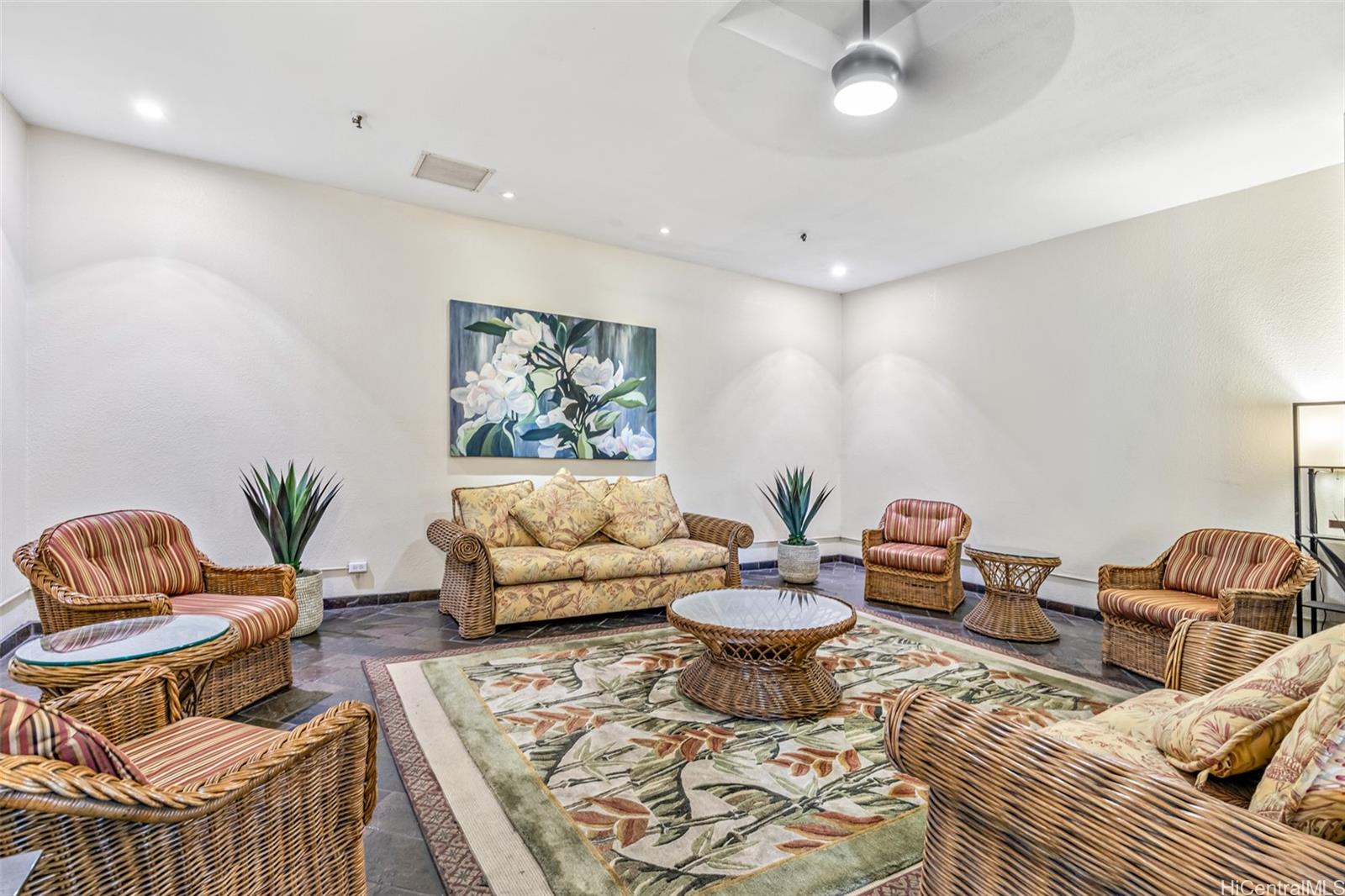 2499 Kapiolani Boulevard  Unit 2804