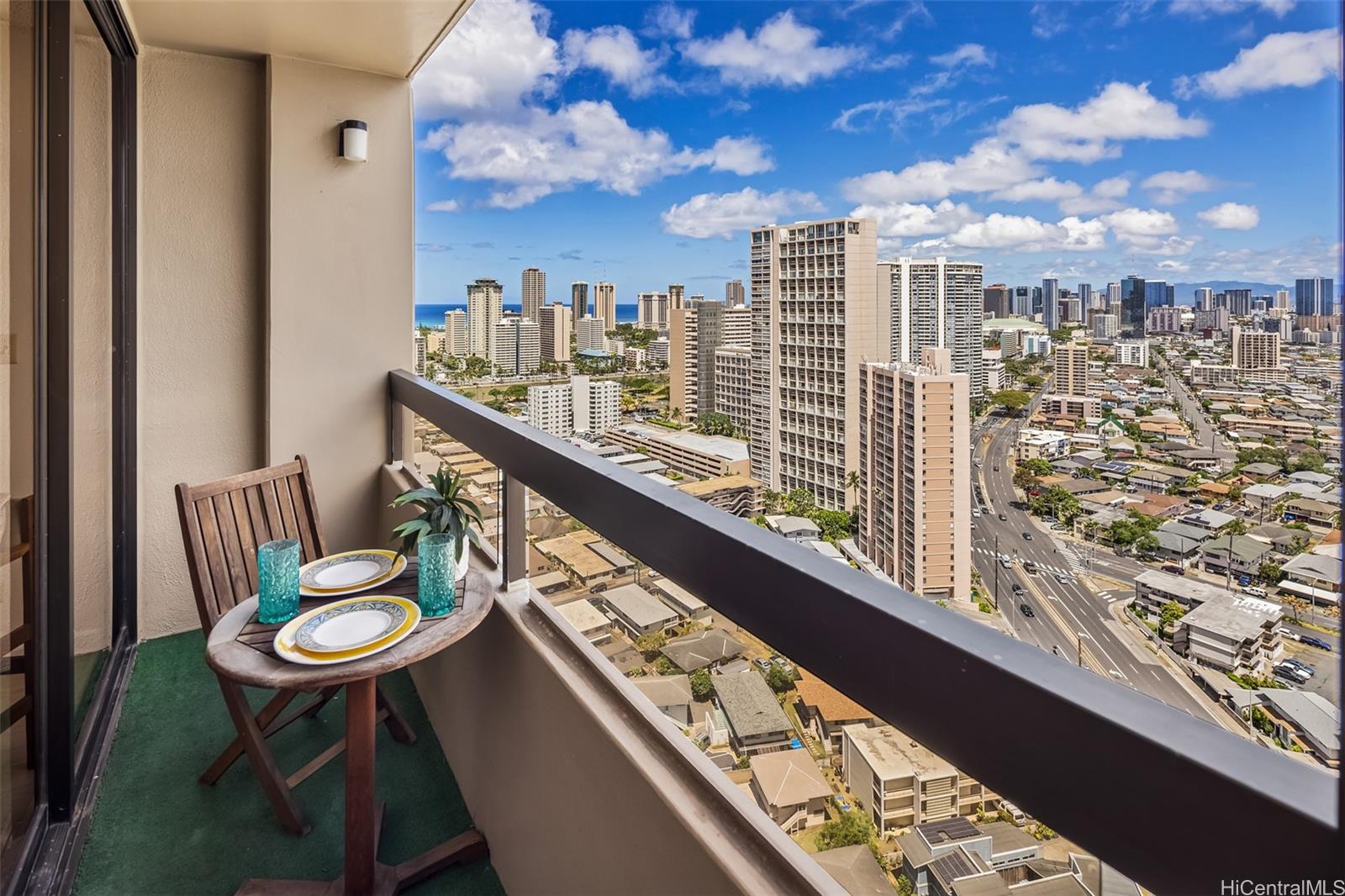 2499 Kapiolani Boulevard  Unit 2804