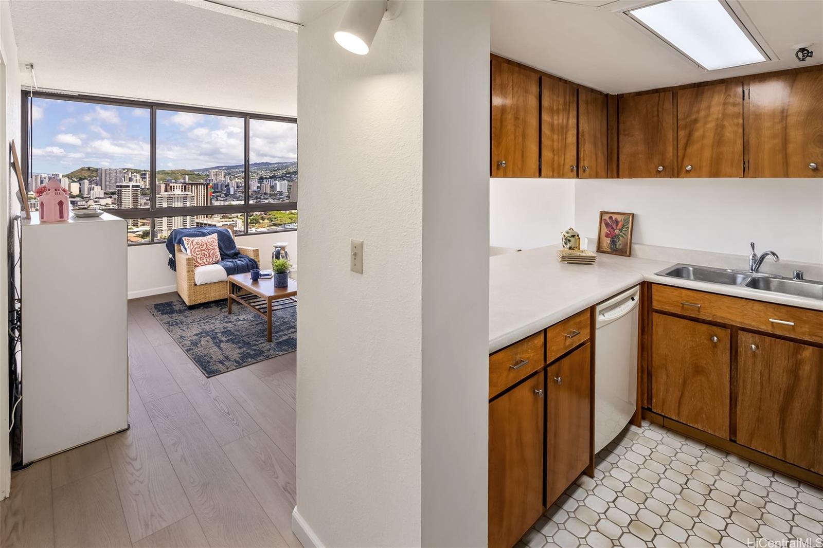 2499 Kapiolani Boulevard  Unit 2804