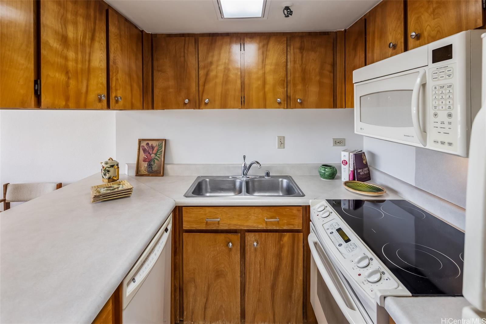 2499 Kapiolani Boulevard  Unit 2804