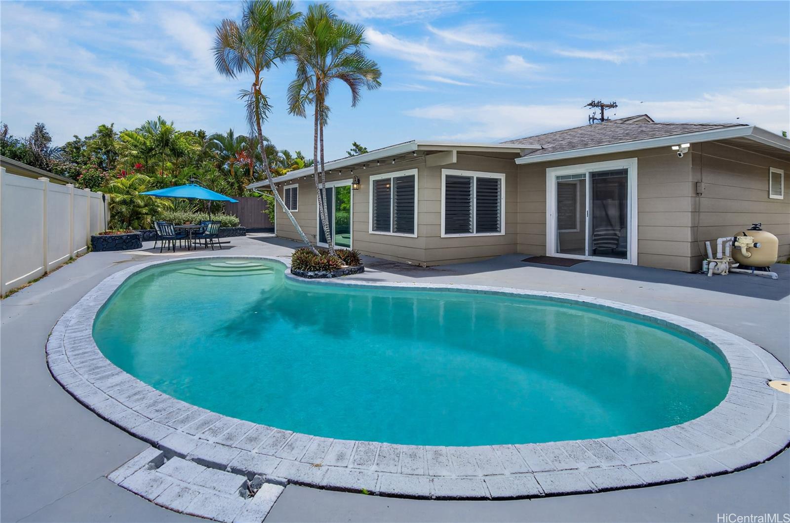 633 Keolu Drive 633 Keolu Drive