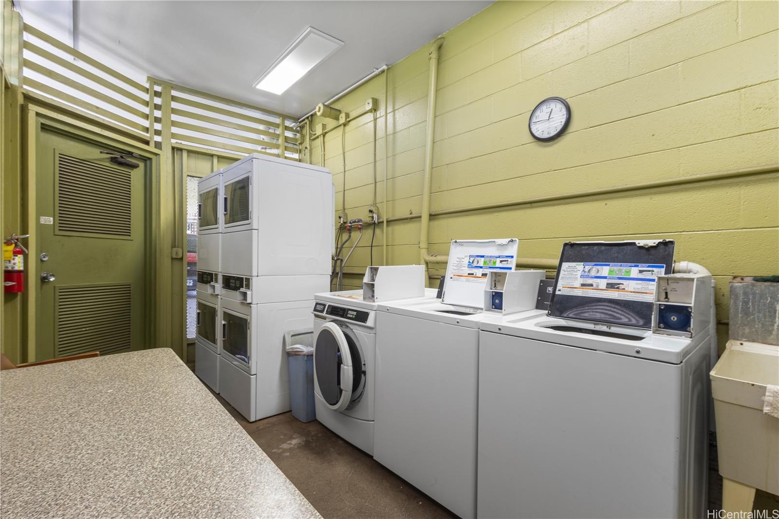 906 Lehua Avenue  Unit B403