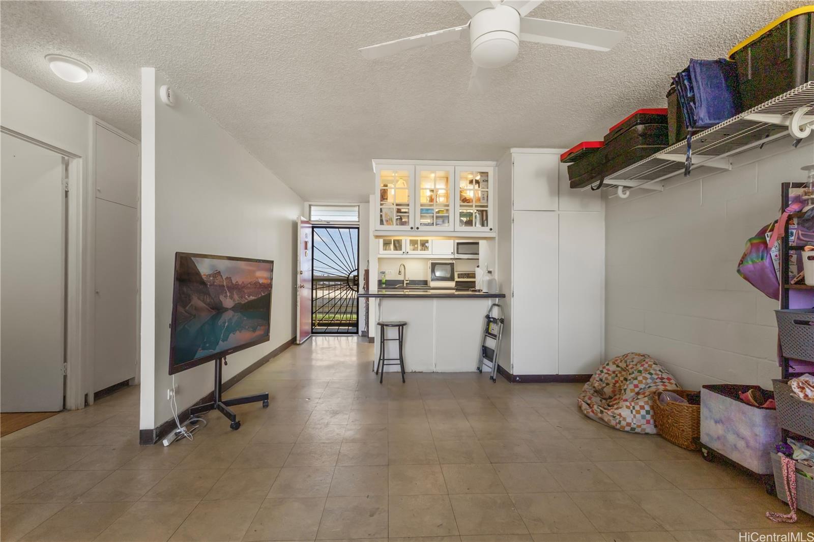 906 Lehua Avenue  Unit B403