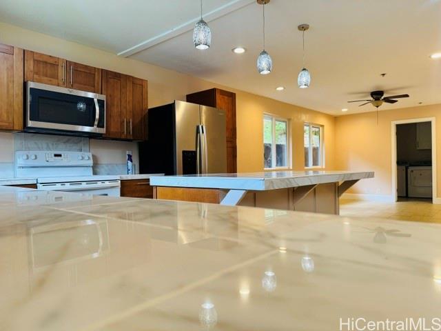 1939 Iwaho Place