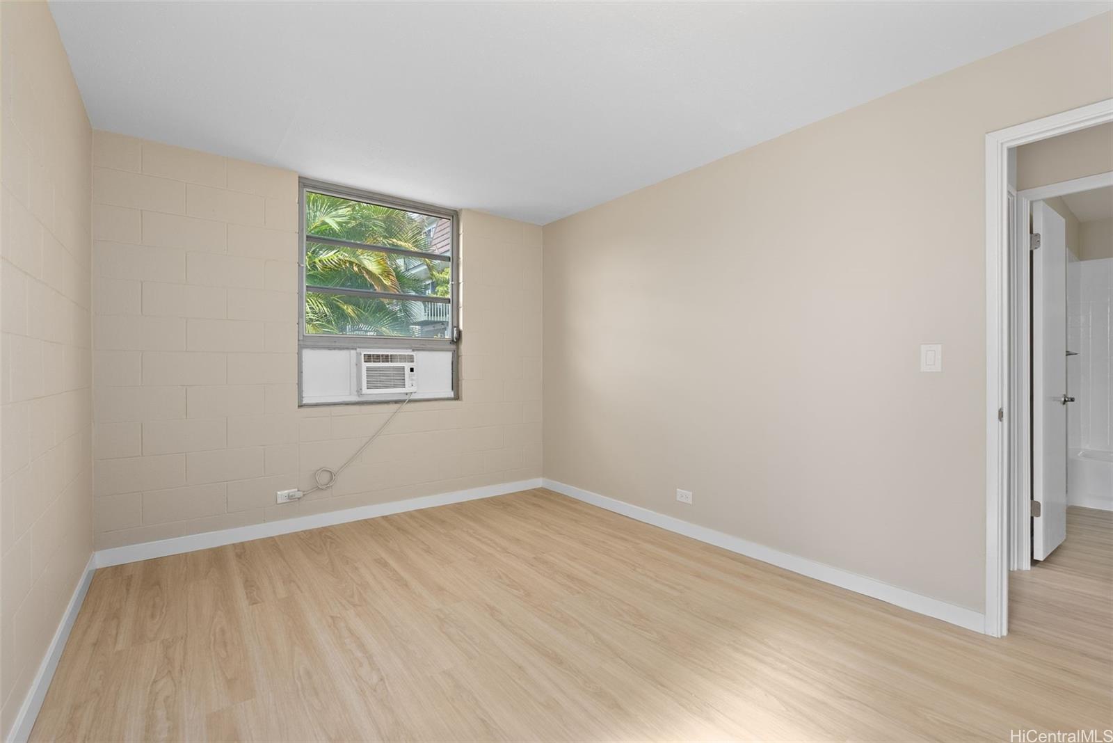 98 1030 Moanalua Road  Unit 5-201