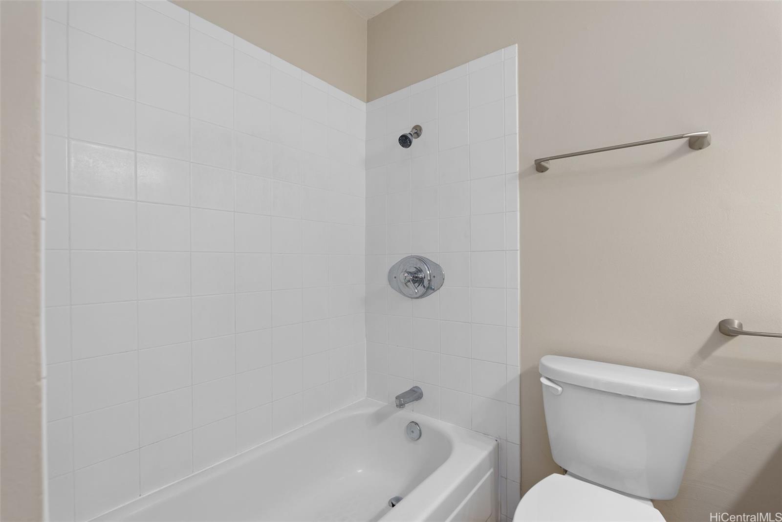 98 1030 Moanalua Road  Unit 5-201