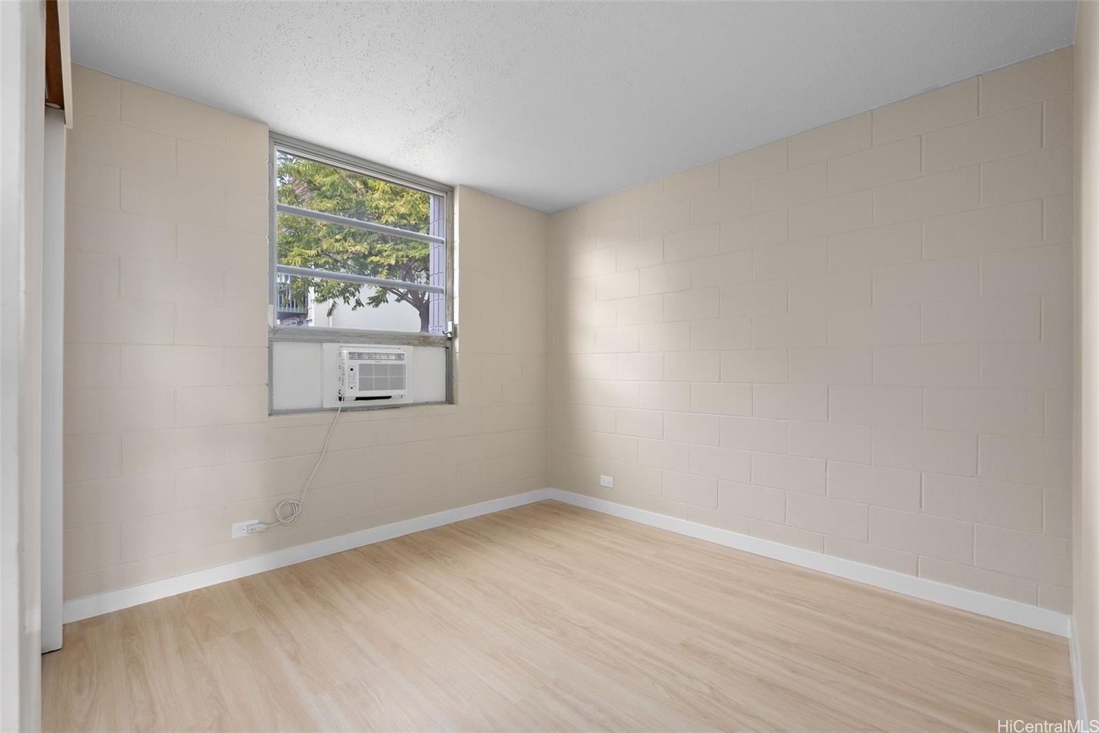 98 1030 Moanalua Road  Unit 5-201