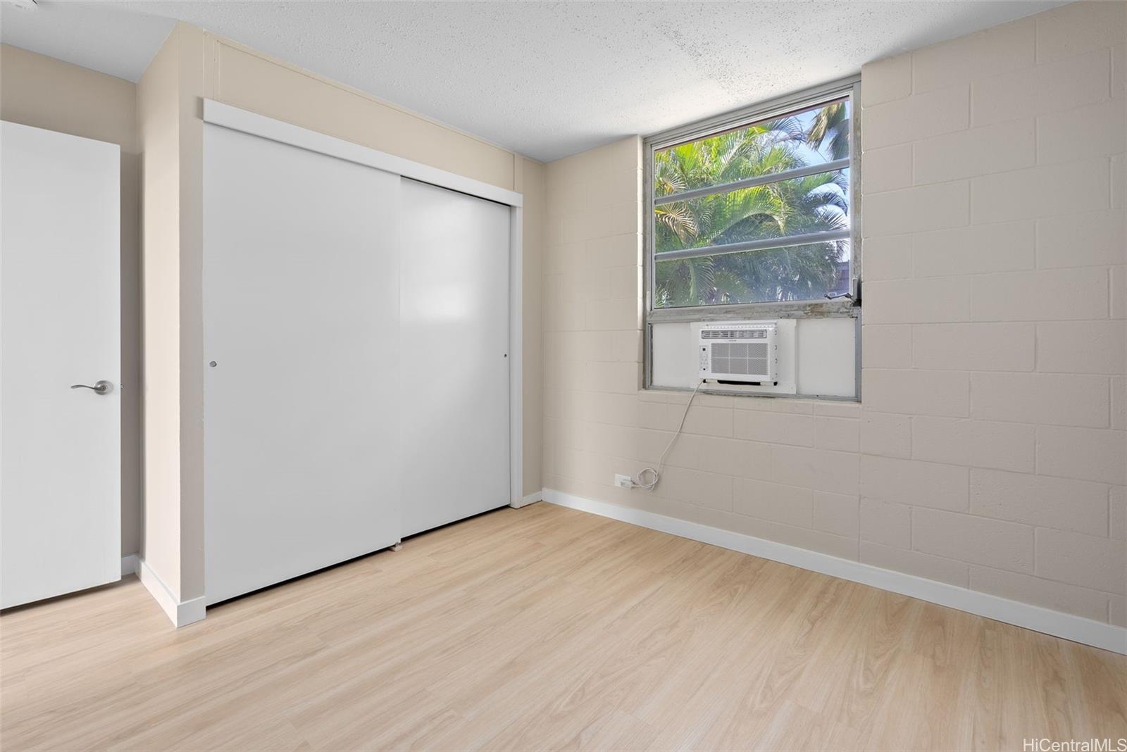 98 1030 Moanalua Road  Unit 5-201