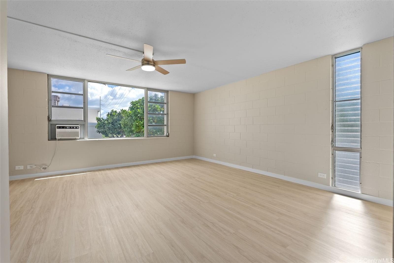 98 1030 Moanalua Road  Unit 5-201